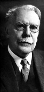 inland-printer-vol-089-n05-1932-08-linn-boyd-benton-obituary.pdf